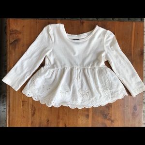 Gap long sleeved cream top